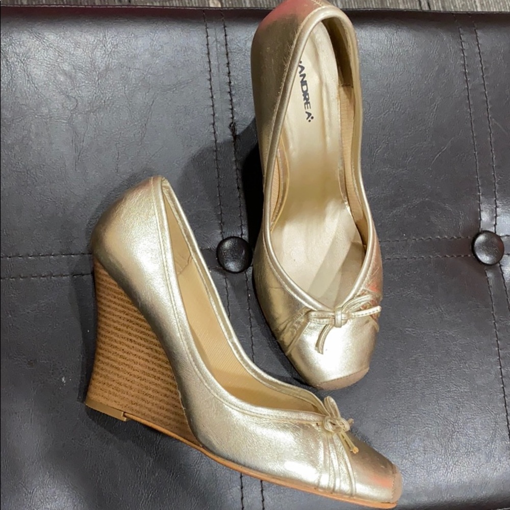 Andrea Gold wedges Sz 9